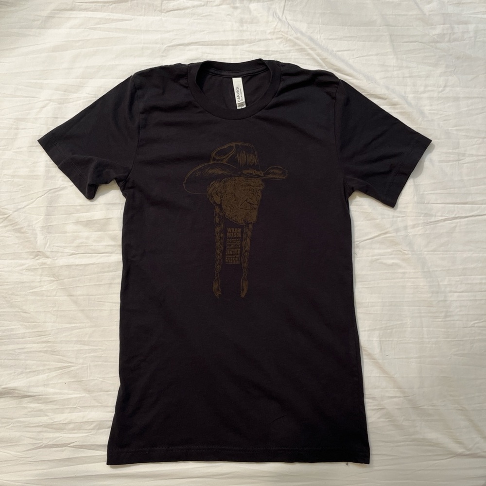 Willie Nelson‎ American outlaw concert band tee, black and brown, size small